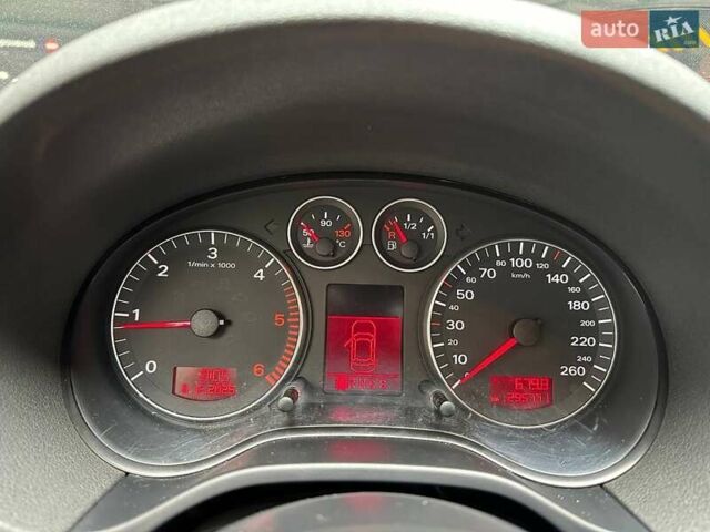 Черный Ауди А3, объемом двигателя 1.97 л и пробегом 295 тыс. км за 7890 $, фото 13 на Automoto.ua