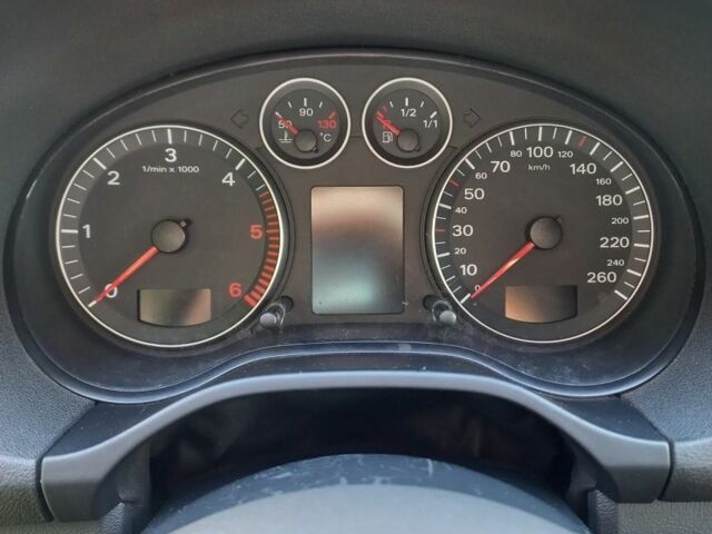 Черный Ауди А3, объемом двигателя 0 л и пробегом 344 тыс. км за 5800 $, фото 6 на Automoto.ua