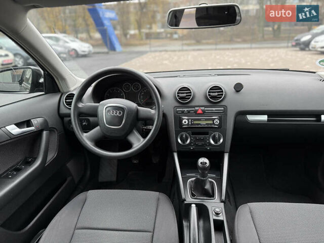 Черный Ауди А3, объемом двигателя 1.6 л и пробегом 207 тыс. км за 6699 $, фото 9 на Automoto.ua