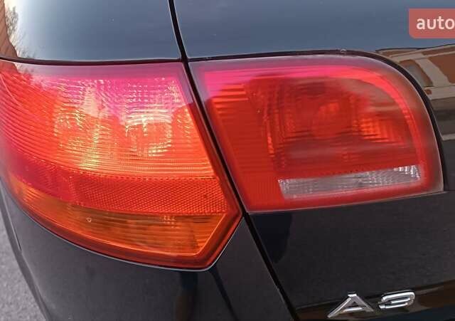 Черный Ауди А3, объемом двигателя 1.6 л и пробегом 209 тыс. км за 6700 $, фото 5 на Automoto.ua