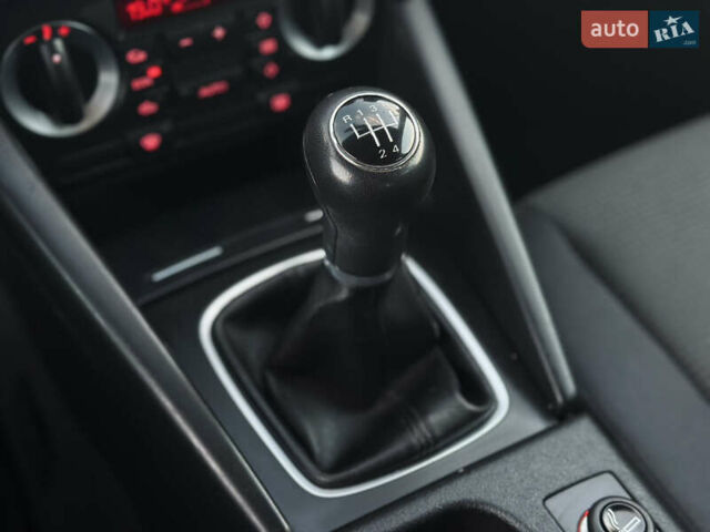 Чорний Ауді А3, об'ємом двигуна 1.6 л та пробігом 217 тис. км за 6350 $, фото 81 на Automoto.ua