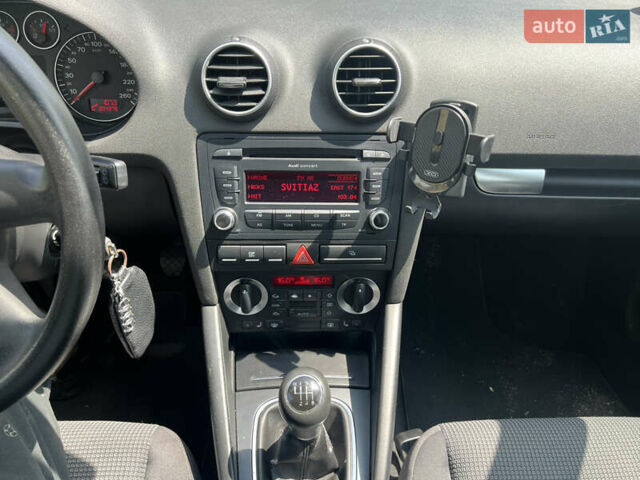 Черный Ауди А3, объемом двигателя 1.6 л и пробегом 204 тыс. км за 6700 $, фото 10 на Automoto.ua