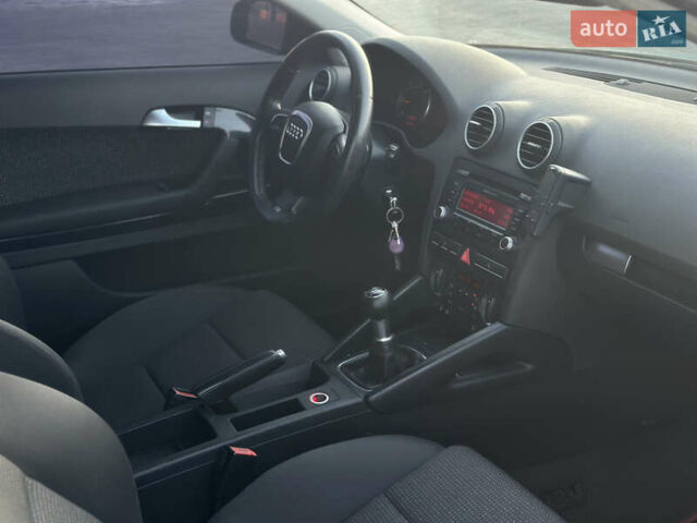Черный Ауди А3, объемом двигателя 1.97 л и пробегом 331 тыс. км за 7300 $, фото 9 на Automoto.ua