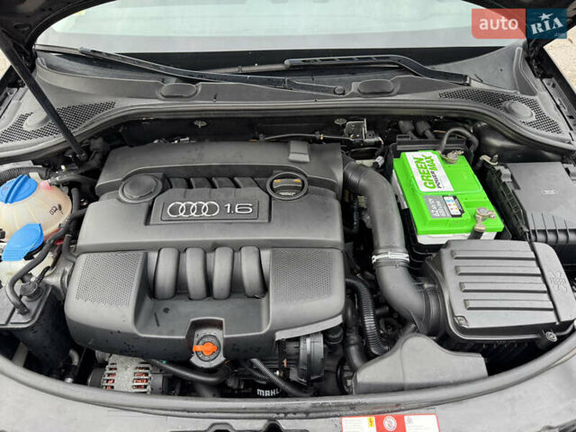 Чорний Ауді А3, об'ємом двигуна 1.6 л та пробігом 232 тис. км за 7000 $, фото 35 на Automoto.ua