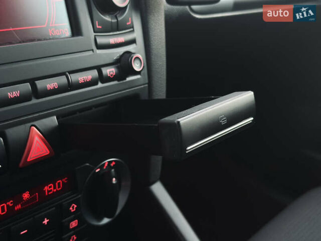 Чорний Ауді А3, об'ємом двигуна 1.6 л та пробігом 217 тис. км за 6350 $, фото 94 на Automoto.ua