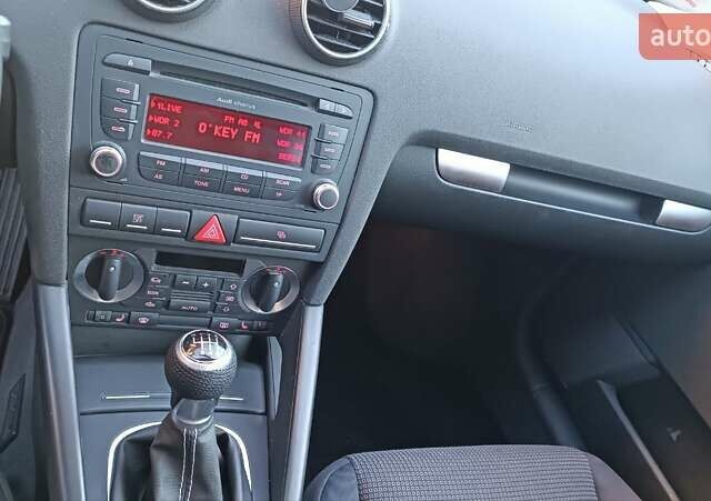 Черный Ауди А3, объемом двигателя 1.6 л и пробегом 209 тыс. км за 6700 $, фото 19 на Automoto.ua