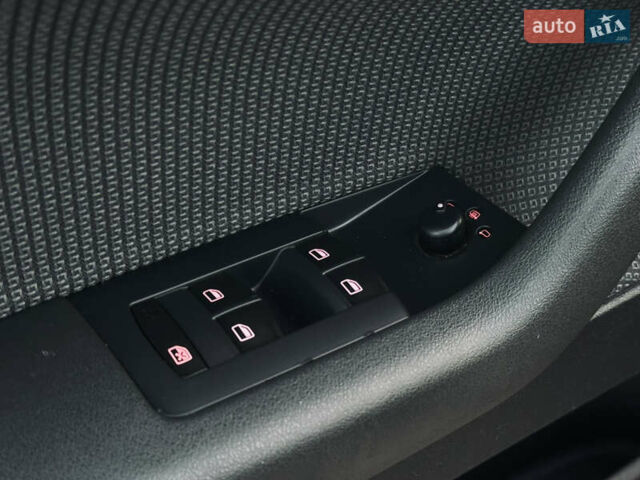 Чорний Ауді А3, об'ємом двигуна 1.6 л та пробігом 217 тис. км за 6350 $, фото 55 на Automoto.ua