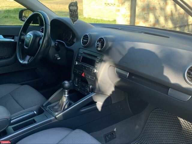 Черный Ауди А3, объемом двигателя 2 л и пробегом 464 тыс. км за 5900 $, фото 8 на Automoto.ua