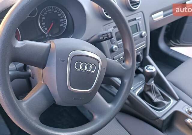 Черный Ауди А3, объемом двигателя 1.6 л и пробегом 209 тыс. км за 6700 $, фото 54 на Automoto.ua