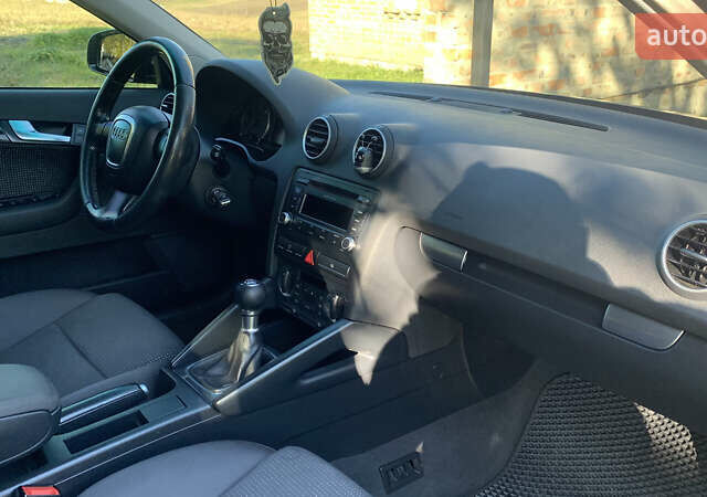 Черный Ауди А3, объемом двигателя 2 л и пробегом 464 тыс. км за 5950 $, фото 12 на Automoto.ua