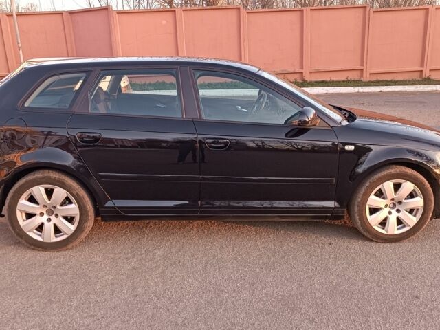 Черный Ауди А3, объемом двигателя 1.6 л и пробегом 209 тыс. км за 7778 $, фото 2 на Automoto.ua