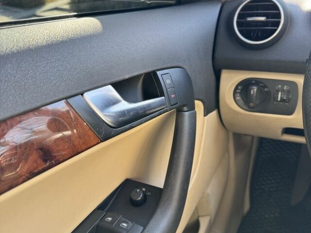 Черный Ауди А3, объемом двигателя 2 л и пробегом 305 тыс. км за 8400 $, фото 7 на Automoto.ua