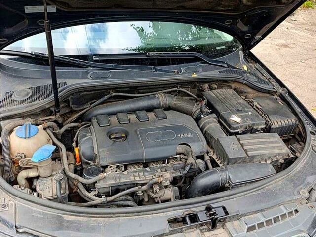Чорний Ауді А3, об'ємом двигуна 1.8 л та пробігом 299 тис. км за 7000 $, фото 12 на Automoto.ua