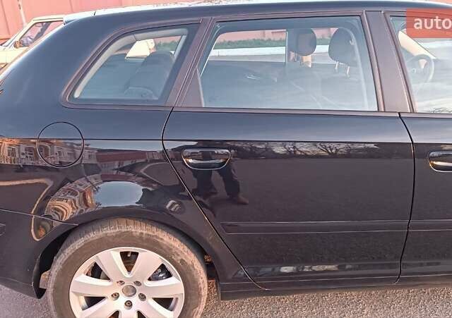 Черный Ауди А3, объемом двигателя 1.6 л и пробегом 209 тыс. км за 6700 $, фото 12 на Automoto.ua