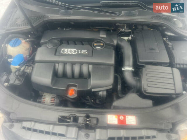 Черный Ауди А3, объемом двигателя 1.6 л и пробегом 227 тыс. км за 7100 $, фото 11 на Automoto.ua