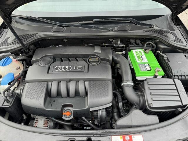 Черный Ауди А3, объемом двигателя 1.6 л и пробегом 232 тыс. км за 7000 $, фото 3 на Automoto.ua