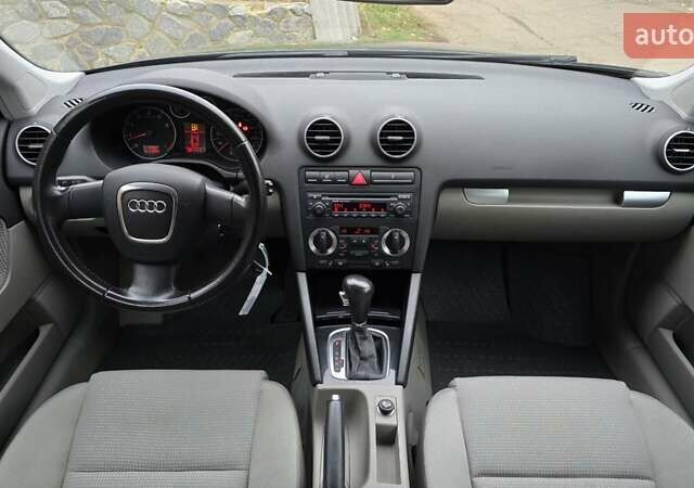 Черный Ауди А3, объемом двигателя 1.6 л и пробегом 174 тыс. км за 8399 $, фото 2 на Automoto.ua