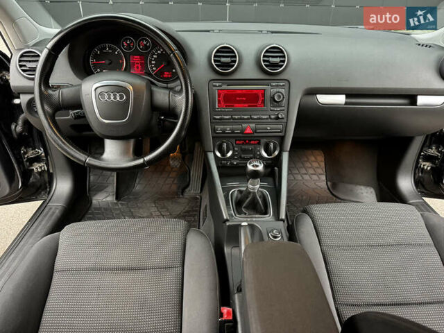 Черный Ауди А3, объемом двигателя 2 л и пробегом 200 тыс. км за 7999 $, фото 22 на Automoto.ua