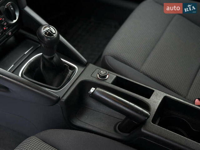 Черный Ауди А3, объемом двигателя 1.39 л и пробегом 152 тыс. км за 7500 $, фото 12 на Automoto.ua