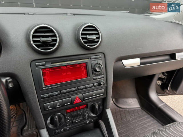 Черный Ауди А3, объемом двигателя 2 л и пробегом 200 тыс. км за 7999 $, фото 24 на Automoto.ua