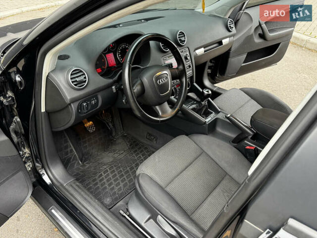 Черный Ауди А3, объемом двигателя 2 л и пробегом 200 тыс. км за 7999 $, фото 10 на Automoto.ua