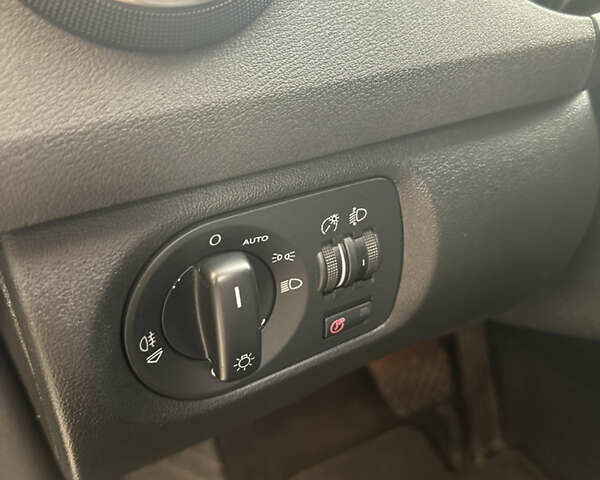 Ауди А3 2008 в Киеве на Automoto.ua Черный Ауди А3, объемом двигателя 1.6 л и пробегом 196 тыс. км за 7800 $, фото 17 на Automoto.ua