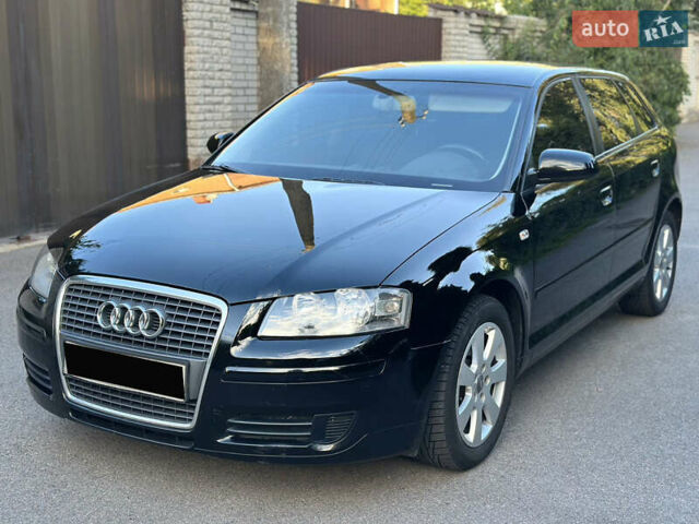 Черный Ауди А3, объемом двигателя 1.6 л и пробегом 197 тыс. км за 6600 $, фото 6 на Automoto.ua