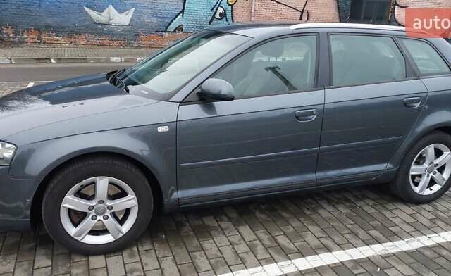 Черный Ауди А3, объемом двигателя 2 л и пробегом 221 тыс. км за 7650 $, фото 4 на Automoto.ua