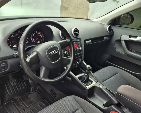 Черный Ауди А3, объемом двигателя 1.8 л и пробегом 202 тыс. км за 7999 $, фото 10 на Automoto.ua