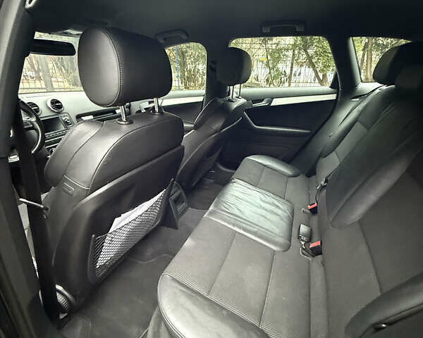 Чорний Ауді А3, об'ємом двигуна 1.8 л та пробігом 210 тис. км за 8200 $, фото 16 на Automoto.ua