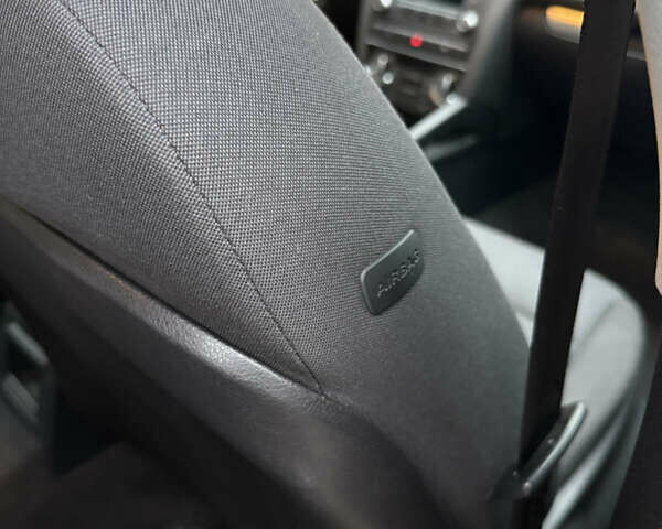 Черный Ауди А3, объемом двигателя 1.6 л и пробегом 212 тыс. км за 8599 $, фото 113 на Automoto.ua