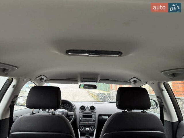 Черный Ауди А3, объемом двигателя 1.6 л и пробегом 212 тыс. км за 8599 $, фото 100 на Automoto.ua