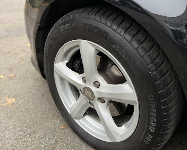 Чорний Ауді А3, об'ємом двигуна 1.8 л та пробігом 210 тис. км за 8200 $, фото 14 на Automoto.ua