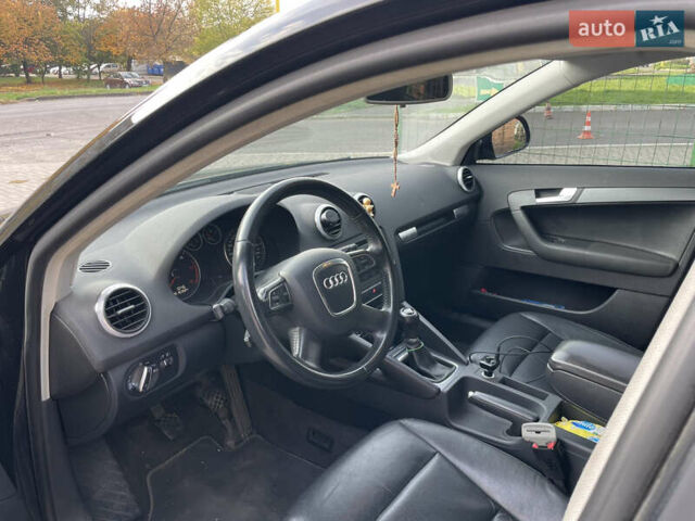 Чорний Ауді А3, об'ємом двигуна 1.6 л та пробігом 200 тис. км за 7700 $, фото 13 на Automoto.ua