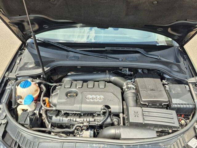 Чорний Ауді А3, об'ємом двигуна 1.8 л та пробігом 202 тис. км за 8600 $, фото 18 на Automoto.ua