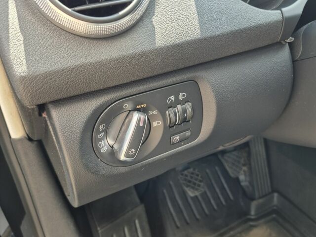 Чорний Ауді А3, об'ємом двигуна 1.8 л та пробігом 202 тис. км за 8600 $, фото 13 на Automoto.ua