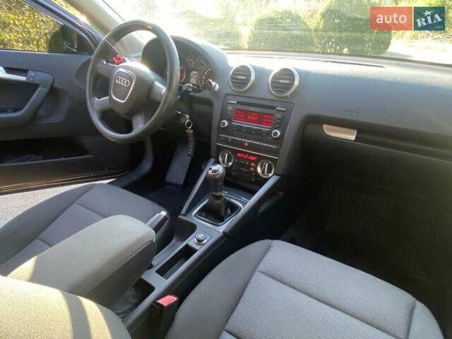Чорний Ауді А3, об'ємом двигуна 1.6 л та пробігом 250 тис. км за 8500 $, фото 8 на Automoto.ua