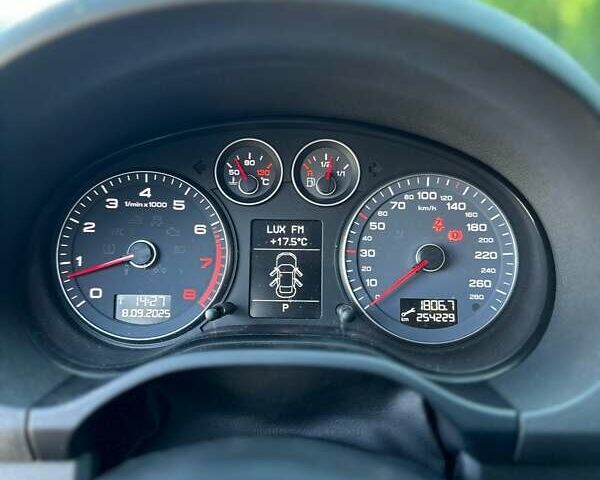 Черный Ауди А3, объемом двигателя 1.39 л и пробегом 254 тыс. км за 9400 $, фото 31 на Automoto.ua