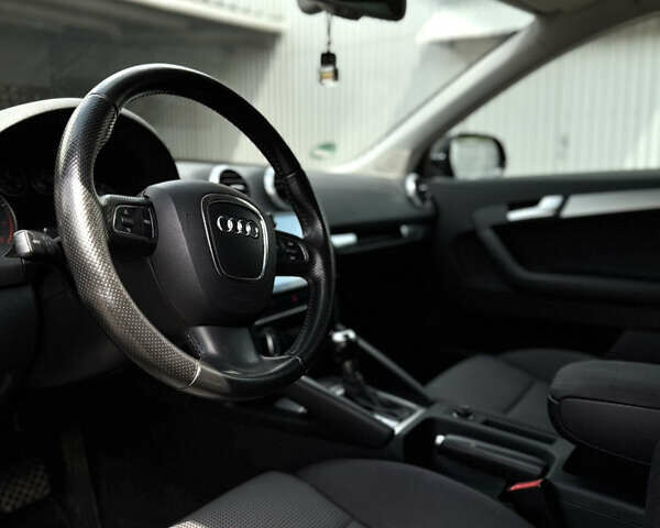 Чорний Ауді А3, об'ємом двигуна 1.2 л та пробігом 204 тис. км за 9300 $, фото 18 на Automoto.ua