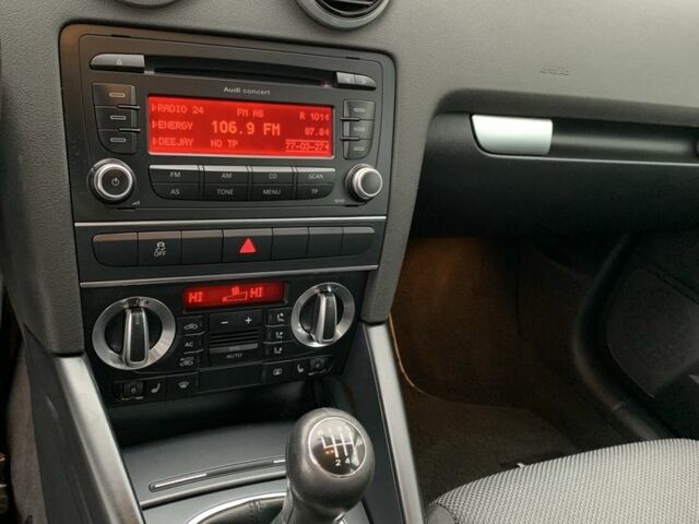 Чорний Ауді А3, об'ємом двигуна 1.8 л та пробігом 2 тис. км за 9300 $, фото 11 на Automoto.ua