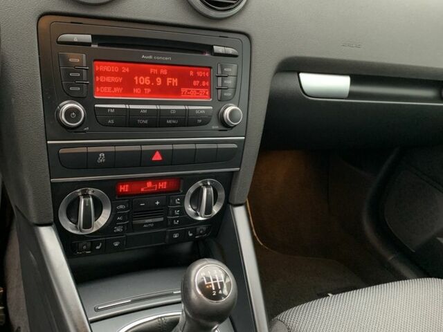 Черный Ауди А3, объемом двигателя 1.8 л и пробегом 211 тыс. км за 8200 $, фото 6 на Automoto.ua