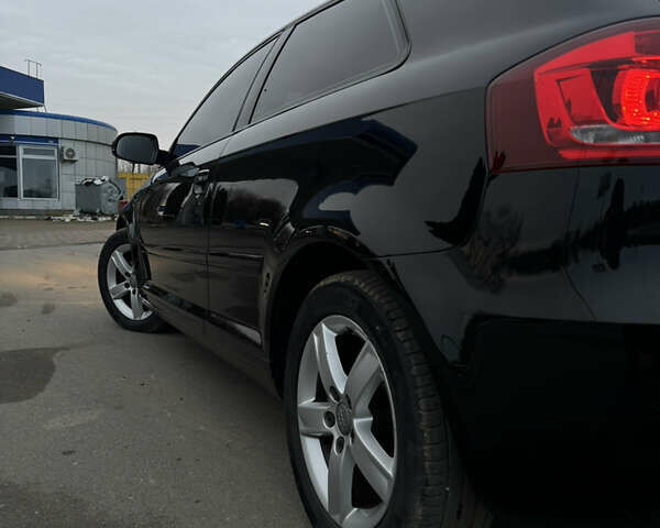 Черный Ауди А3, объемом двигателя 1.6 л и пробегом 242 тыс. км за 8100 $, фото 7 на Automoto.ua