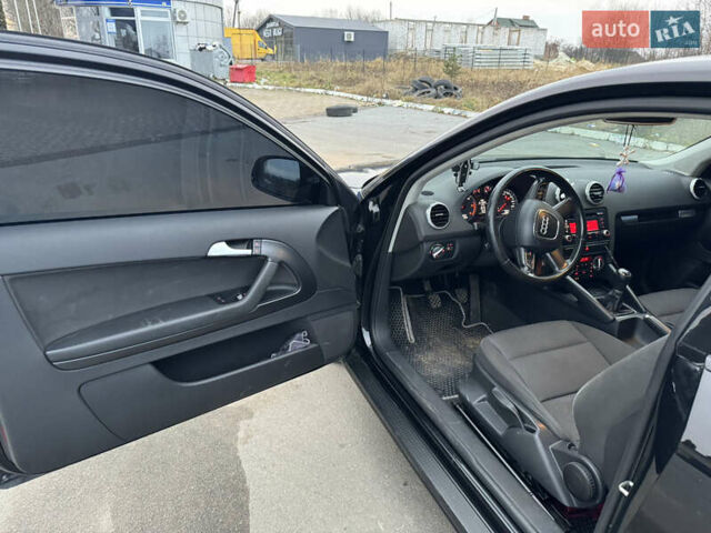 Черный Ауди А3, объемом двигателя 1.6 л и пробегом 242 тыс. км за 8100 $, фото 9 на Automoto.ua