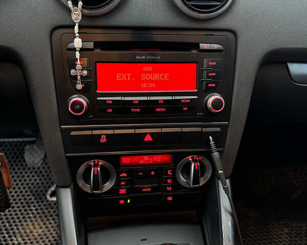 Чорний Ауді А3, об'ємом двигуна 1.6 л та пробігом 352 тис. км за 8500 $, фото 18 на Automoto.ua