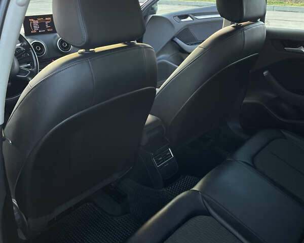 Чорний Ауді А3, об'ємом двигуна 1.97 л та пробігом 267 тис. км за 13800 $, фото 5 на Automoto.ua