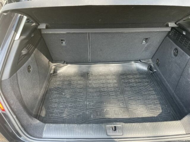 Черный Ауди А3, объемом двигателя 1.6 л и пробегом 165 тыс. км за 12500 $, фото 8 на Automoto.ua