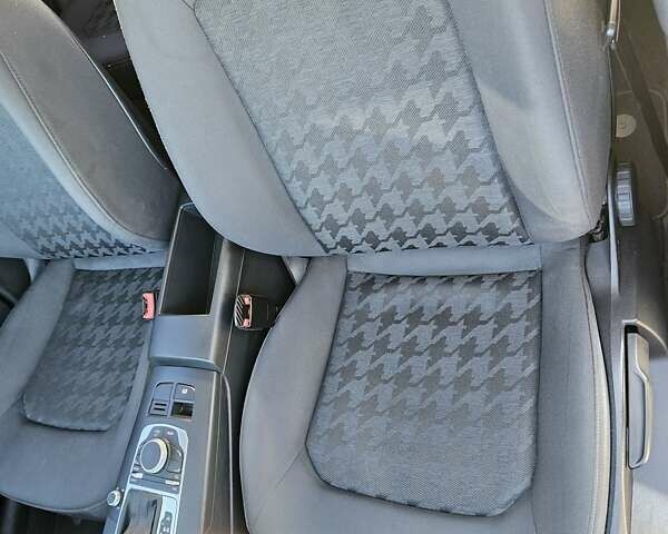 Чорний Ауді А3, об'ємом двигуна 1.6 л та пробігом 194 тис. км за 11700 $, фото 18 на Automoto.ua