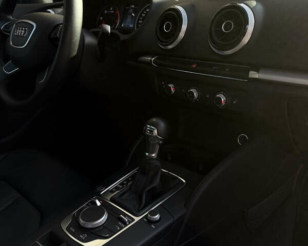 Черный Ауди А3, объемом двигателя 1.6 л и пробегом 15 тыс. км за 19500 $, фото 29 на Automoto.ua