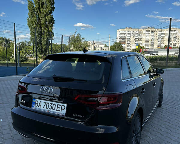 Черный Ауди А3, объемом двигателя 1.39 л и пробегом 130 тыс. км за 18000 $, фото 3 на Automoto.ua