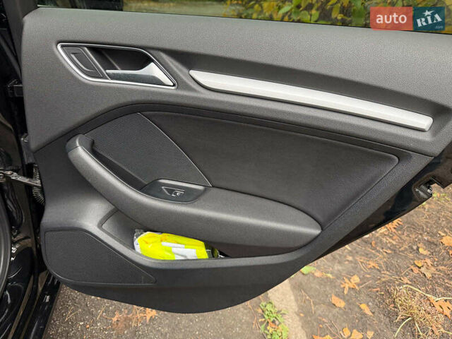 Чорний Ауді А3, об'ємом двигуна 1.6 л та пробігом 129 тис. км за 16490 $, фото 18 на Automoto.ua